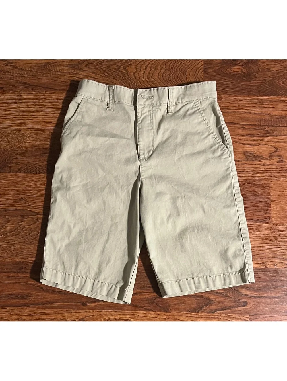 OshKosh B'gosh Boys Khaki Cargo Shorts Size 10